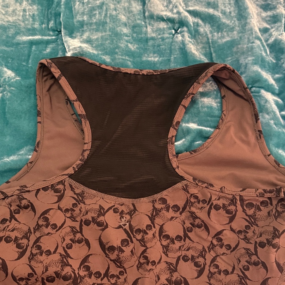 Torrid Skull-Print Athletic Tank Top with Mesh Panels - Gray/Black 1X - Picture 3 of 5